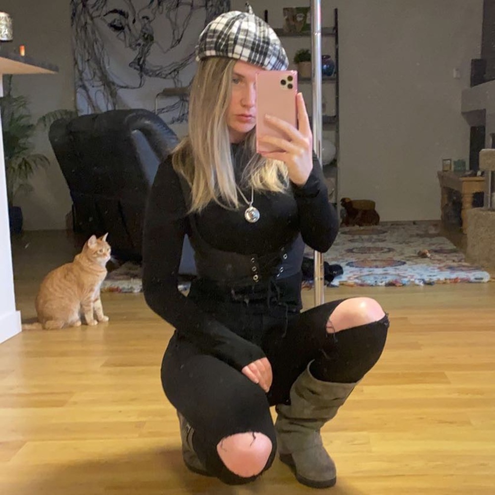 💕 POSH AMBASSADOR II & SUGGESTED USER 💕 - Picture 10 of 15